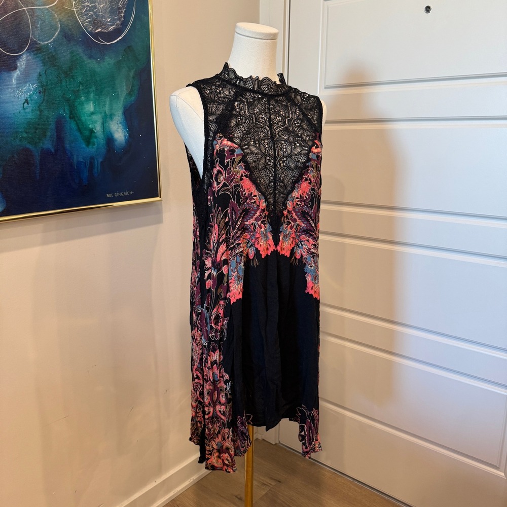 Free People Intimately Black Floral Paisley Lace Mock Neck Mini Dress Medium EUC - Picture 2 of 7